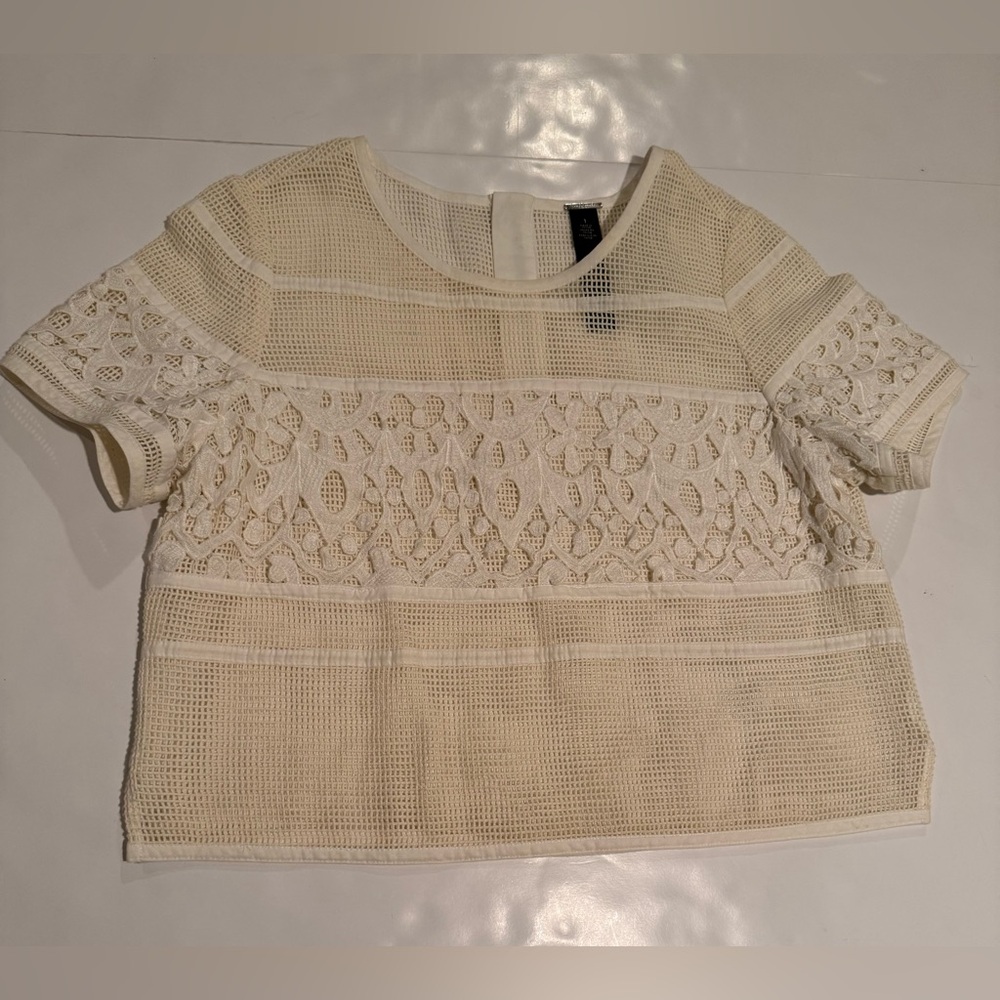 Chico's Cream Crocheted Mesh Short Sleeve Top